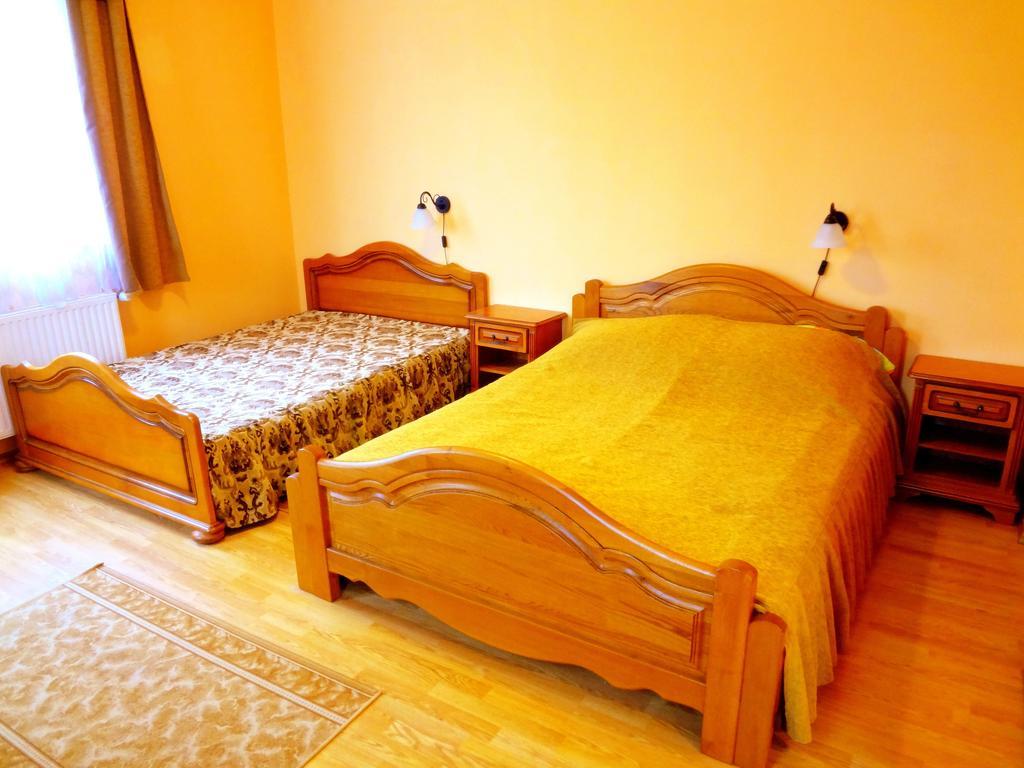 Horvath Vendeghaz Hotel Oroshaza Exterior photo